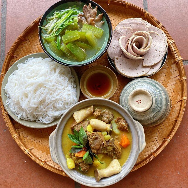 7 mâm cơm gia đình ngày hè giản dị, đủ dinh dưỡng - 1