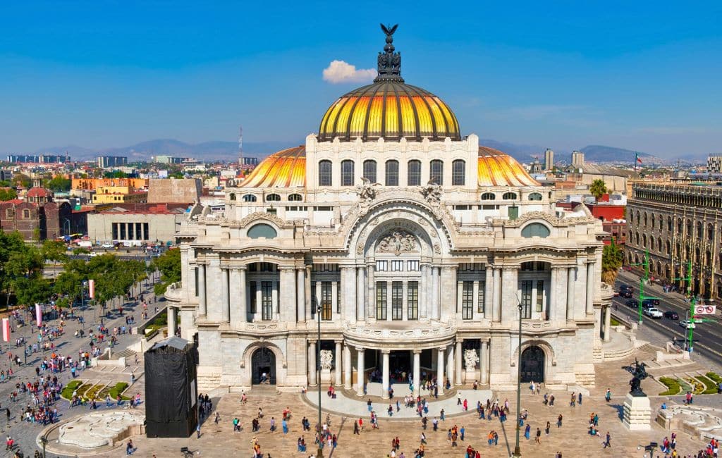 Cung điện Mỹ thuật Palacio de Bellas Artes. Ảnh: Globe to tting