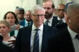 Tỷ phú Bill Gates nói bị Jeffrey Epstein gây sức ép bằng chuyện ngoại tình