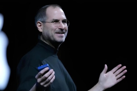 Steve Jobs là ai mà có trong đề thi Ngữ văn 2026?