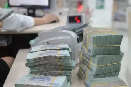 Lý do ngân hàng tăng mạnh lãi suất huy động