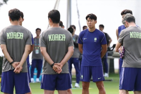 Son Heung Min bị xúc phạm ngay trên sân trước thềm World Cup 2026