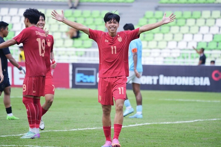 Trực tiếp bóng đá U19 Thái Lan - U19 Campuchia: "Voi chiến" có bàn thứ 4 (BK U19 Đông Nam Á) (Hết giờ) - 1