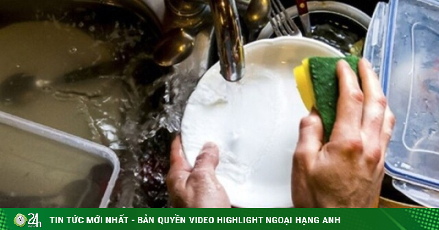 Rửa bát mỗi ngày nhưng nhiều người vẫn mắc 5 sai lầm tai hại: Vi khuẩn bám đầy trên bát đũa mà không hay biết