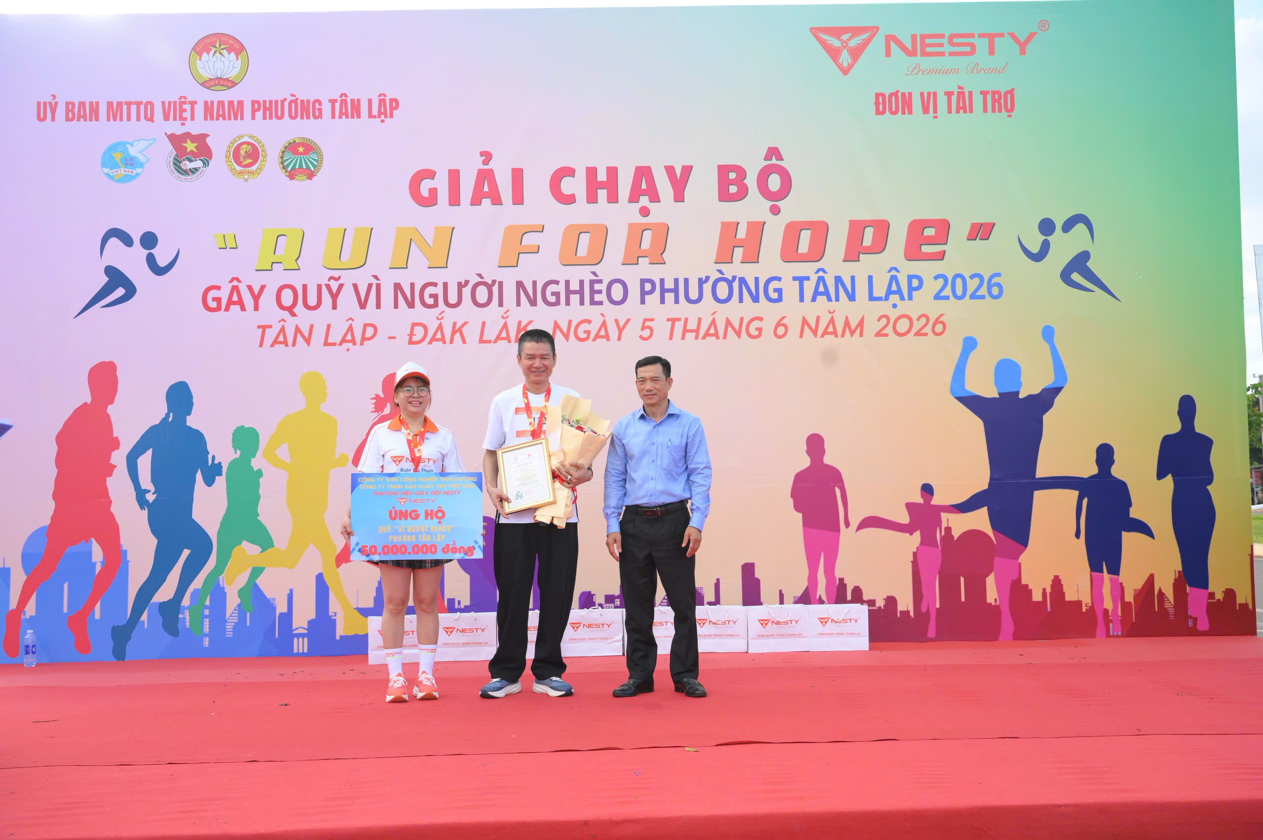Giải chạy gây quỹ 50 triệu đồng cho Quỹ người nghèo Phường Tân Lập