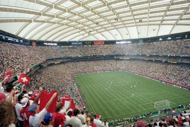 Người Mỹ thế chấp nhà vay tiền, tổ chức World Cup lãi nhất lịch sử