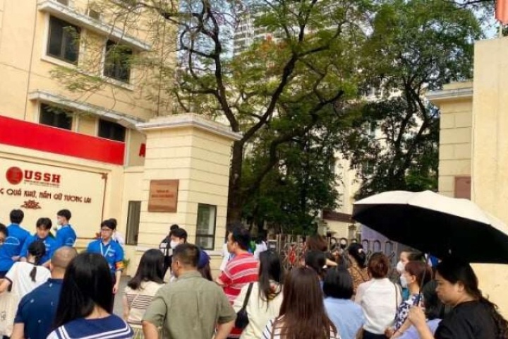 Trường THPT Chuyên Khoa học Xã hội và Nhân văn công bố điểm chuẩn vào lớp 10 năm 2026: Cao nhất 43.31 điểm