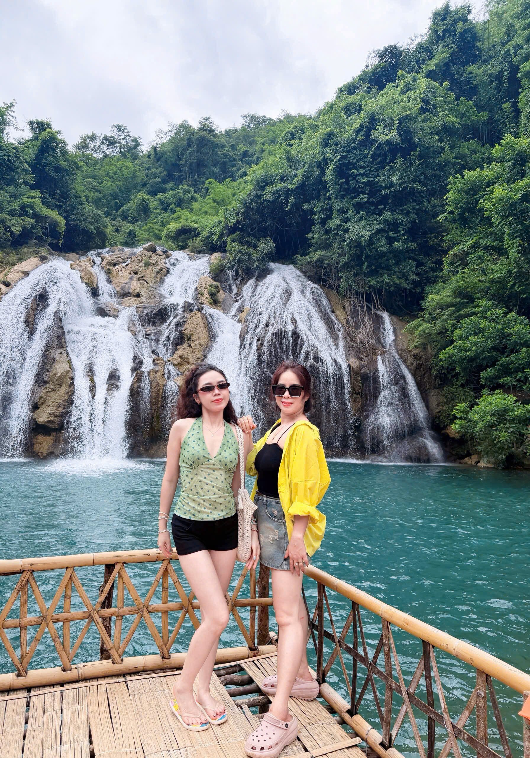 Đại gia đình Hà Nội ghé thác nước đẹp ở Quảng Trị, vui chơi thả ga hết 1,5 triệu - 6