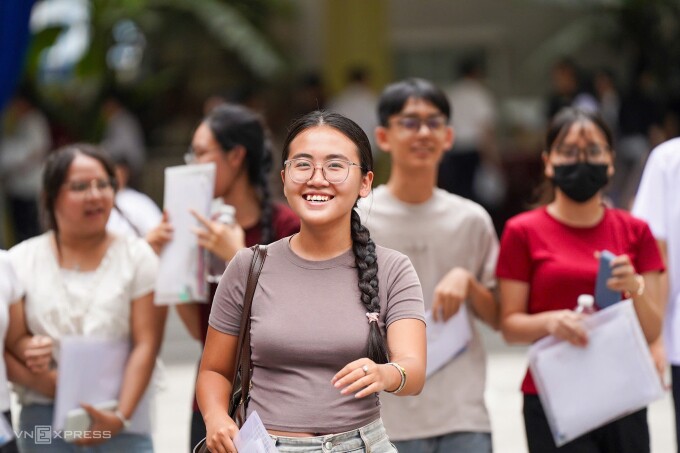 Thí sinh ở điểm thi THPT Trần Phú, phường Hải Châu, TP Đà Nẵng. Ảnh: Nguyễn Đông