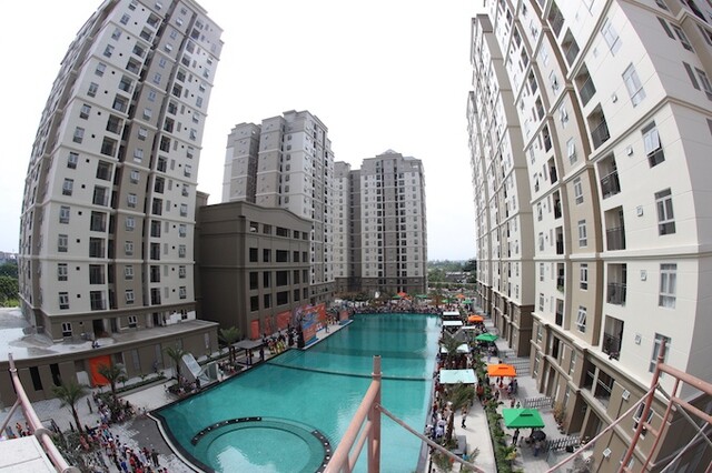 Hồ bơi có chiều dài hơn 70m.