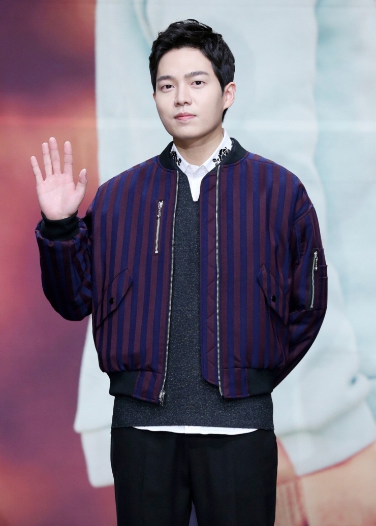 Nam diễn viên Son Seung Won.