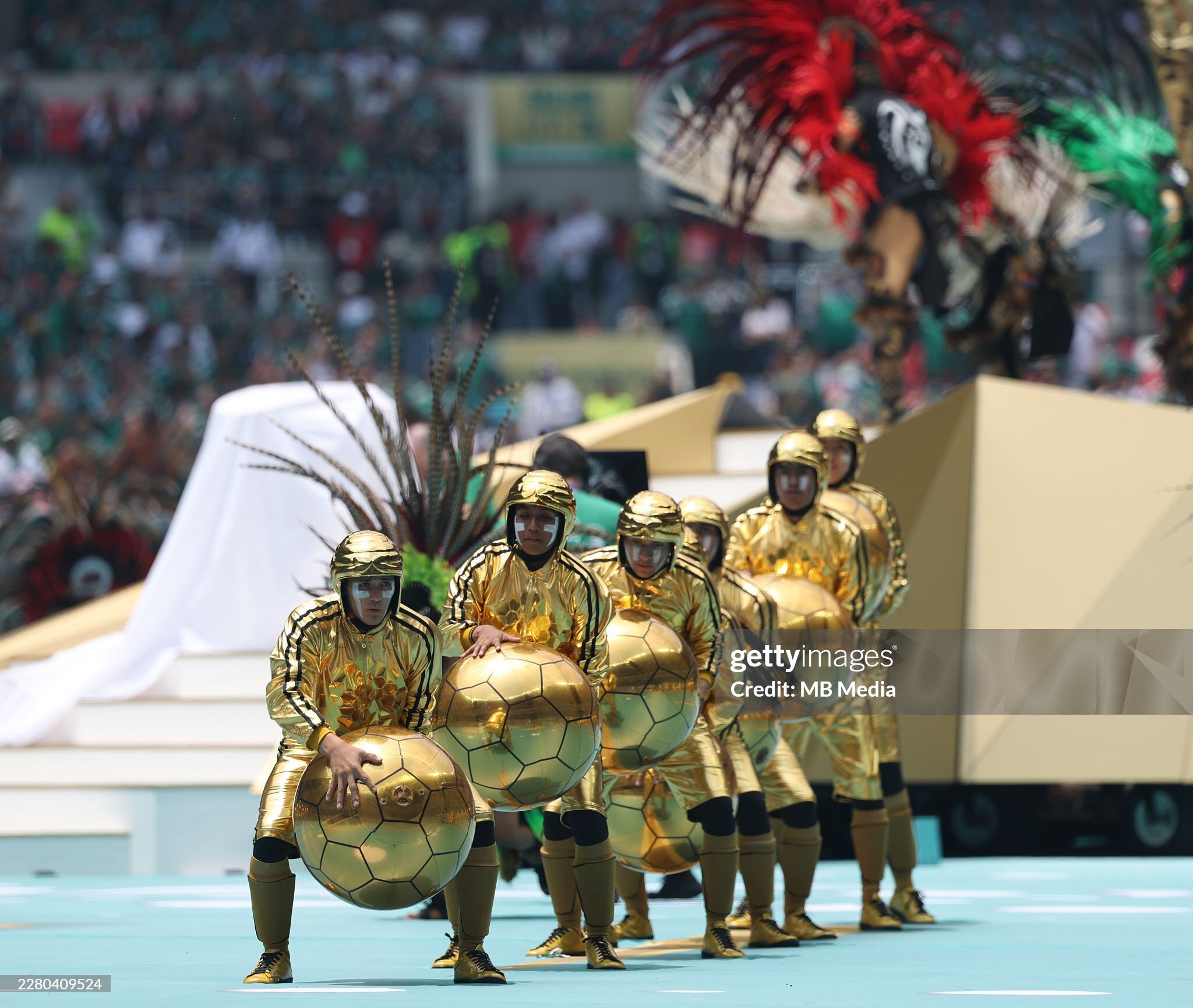 Lễ khai mạc World Cup: Bữa tiệc âm nhạc sôi động cùng dàn sao nổi tiếng - 7