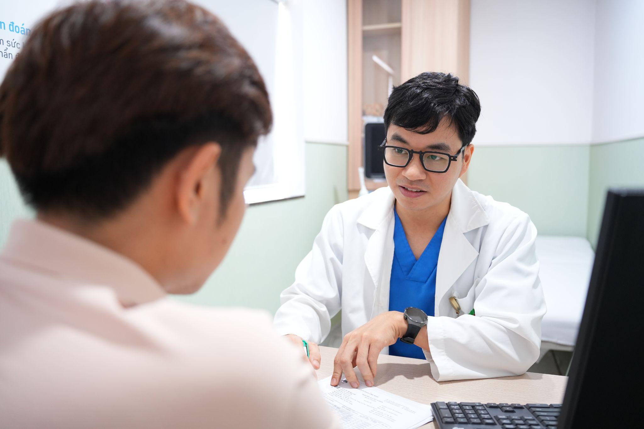 Nhiều nam giới chỉ đi khám khi hành trình tìm con đã kéo dài nhiều năm