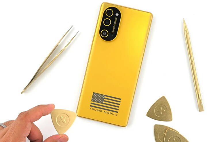 Trump Mobile T1 đã được iFixit tháo dỡ.