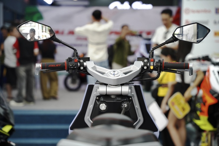 Italjet Dragster 300 Gresini Edition - xe ga thể thao giá 225 triệu đồng - 7