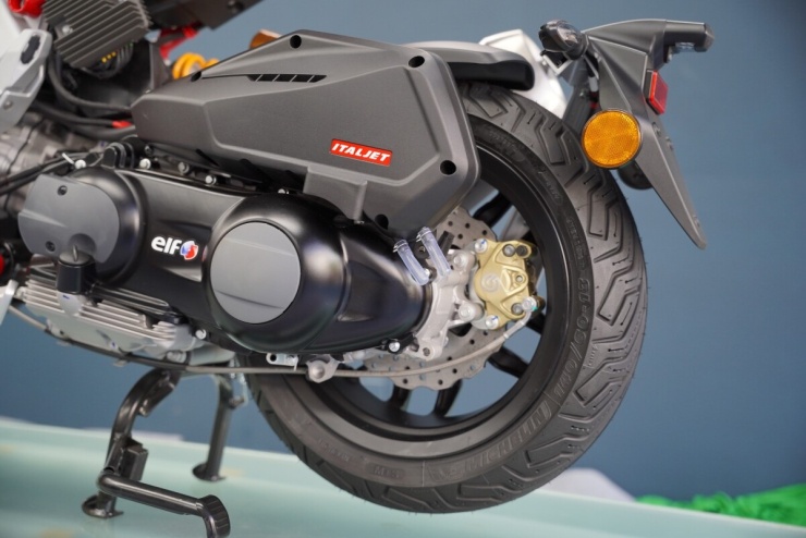 Italjet Dragster 300 Gresini Edition - xe ga thể thao giá 225 triệu đồng - 21