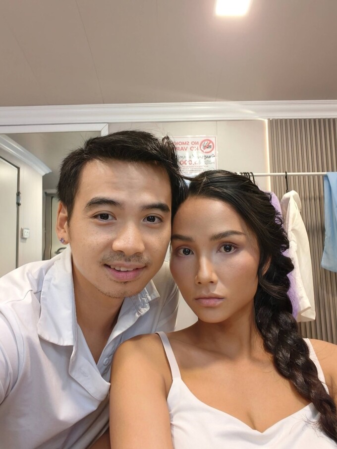 Ảnh sao 13/6: Lê Phương khoe sắc bên chồng con tại đêm tiệc - 8
