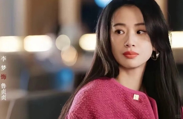 Tạo hình vai tiểu tam của Lý Mộng từng khiến đàn ông say đắm trong "Mật ngữ kỷ". 