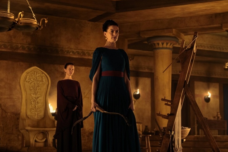 Anne Hathaway tiếp tục trở thành tâm điểm chú ý của Hollywood khi góp mặt trong bom tấn sử thi được mong đợi nhất năm 2026, "The Odyssey".