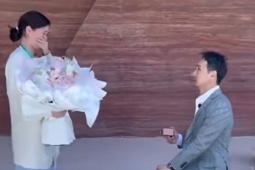 Chàng trai cầu hôn nữ bác sĩ cứu mạng mình