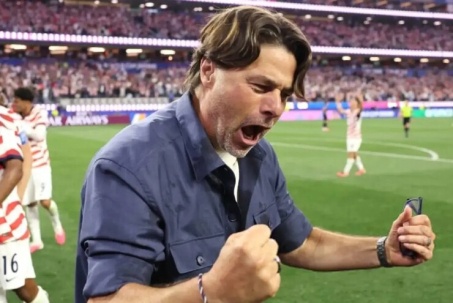 HLV Pochettino phấn khích vì trận thắng lịch sử, sao ĐT Mỹ vượt Ronaldo ở World Cup