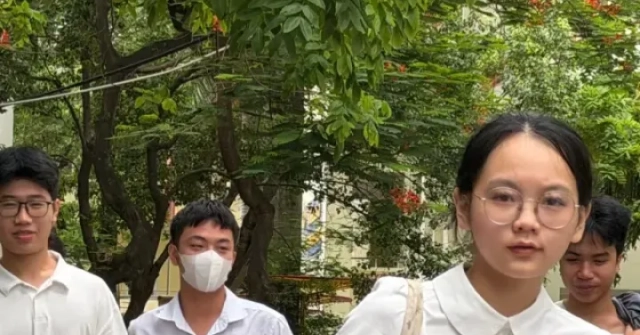 Đề Ngữ văn tốt nghiệp có vi phạm nguyên tắc công bằng và tin cậy?