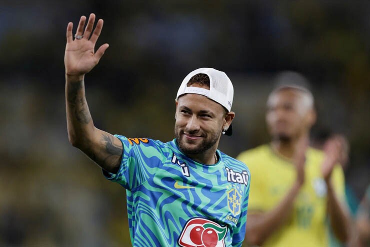 Neymar vẫn chưa thể thi đấu trở lại