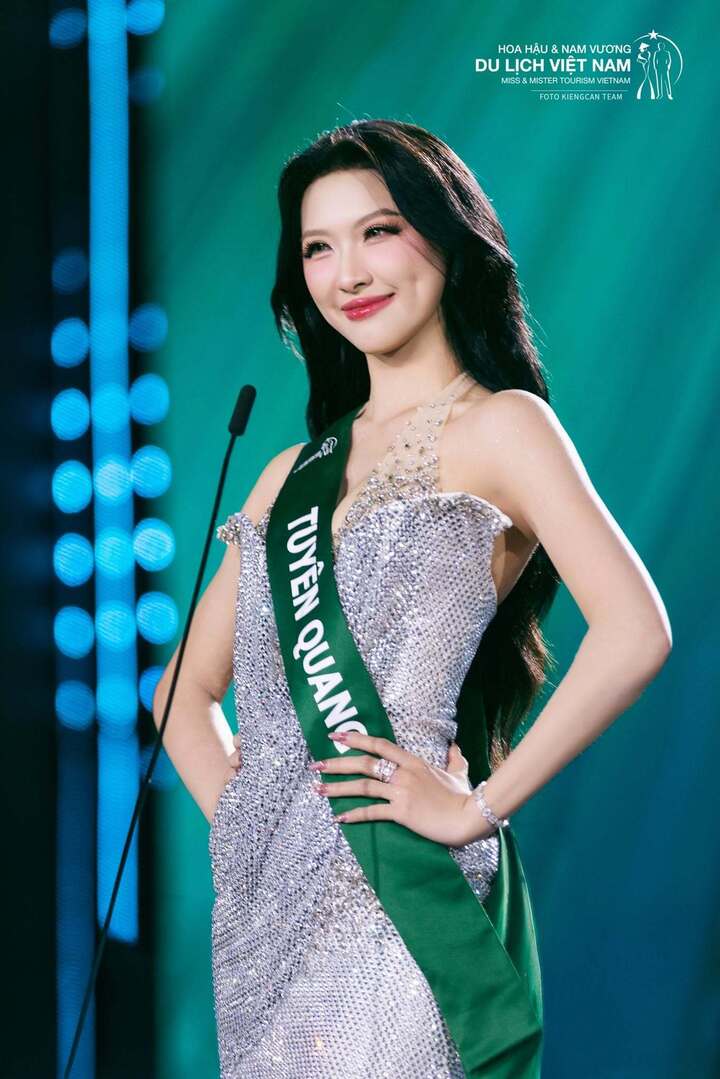 Nhan sắc mỹ nhân cao 1m8 đại diện Việt Nam thi Miss Globe 2026 - 3