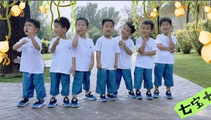 7 con trai của Liang hiện 4,5 tuổi. Ảnh: Tạp chí Hôn nhân và Gia đình