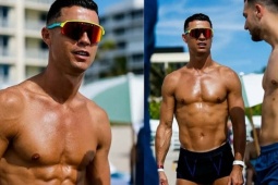 Ronaldo khoe thân hình săn chắc trên bãi biển ở Florida