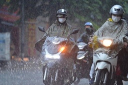 Miền Bắc bước vào đợt mưa dông, lũ trên các sông dâng cao