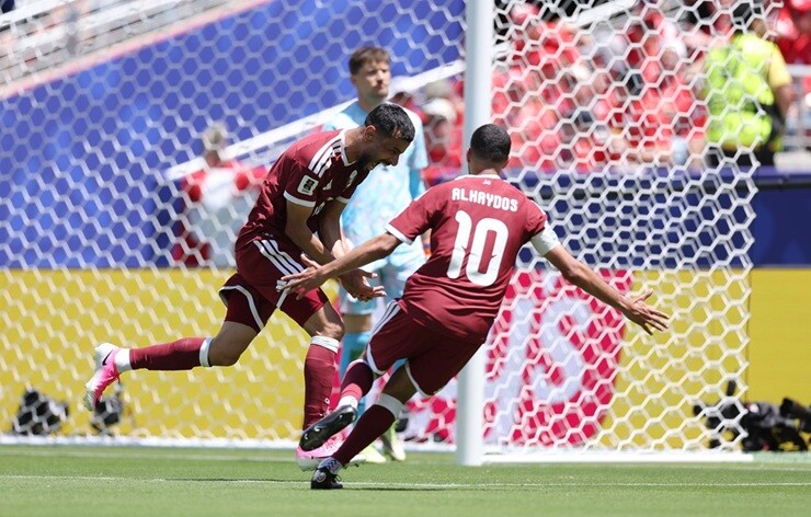 Qatar&nbsp;cầm chân Thụy Sĩ, qua đó giành được điểm số đầu tiên trong lịch sử tham dự&nbsp;World Cup
