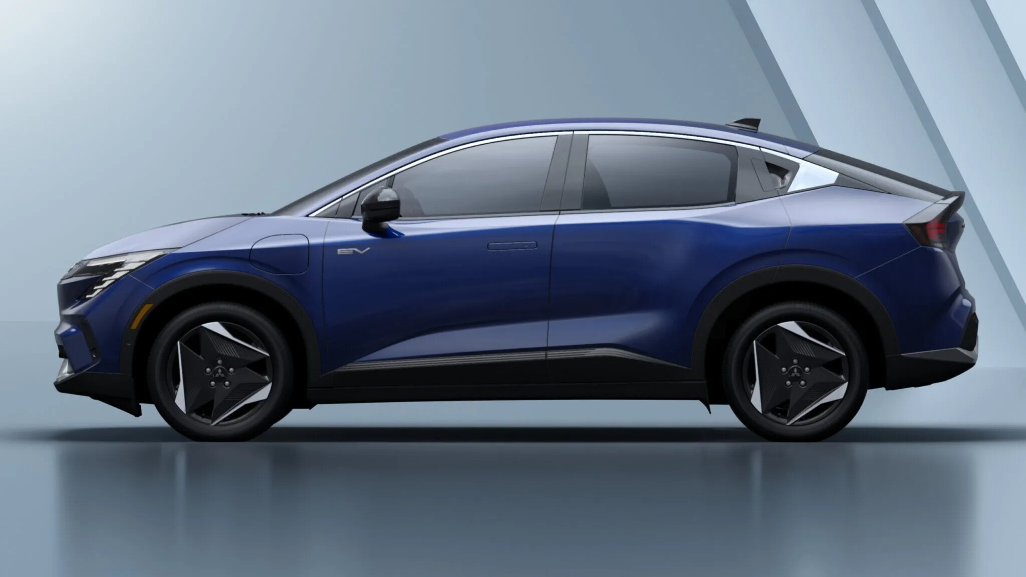Mitsubishi Eclipse lộ diện và được thừa hưởng từ mẫu xe Nissan Leaf - 3