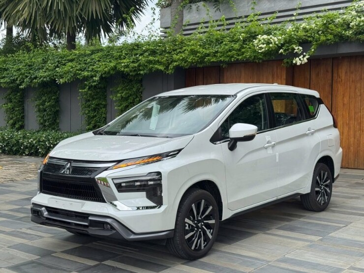 Loạt xe MPV gia đình đáng mua: Nhiều mẫu đang ưu đãi tới gần trăm triệu - 1