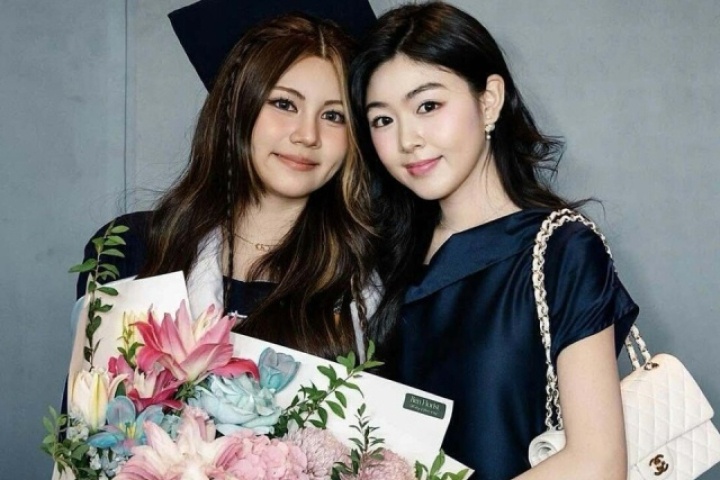 Lọ Lem diện set đồ gần 200 triệu đồng mừng em gái tốt nghiệp