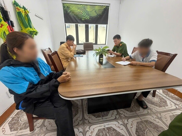Cơ quan chức năng lập biên bản vi phạm hành chính đối với Đ.V.Đ.