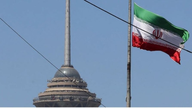 Iran tuyên bố đánh bại Mỹ và giành “chiến thắng vĩ đại” - 1