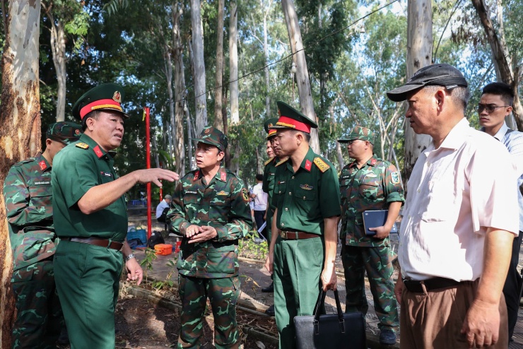 Lãnh đạo Quân khu 7 kiểm tra thực tế