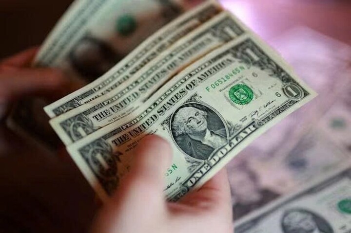 Đồng USD suy yếu trong những phiên cuối tuần trước. (Ảnh: Reuters)