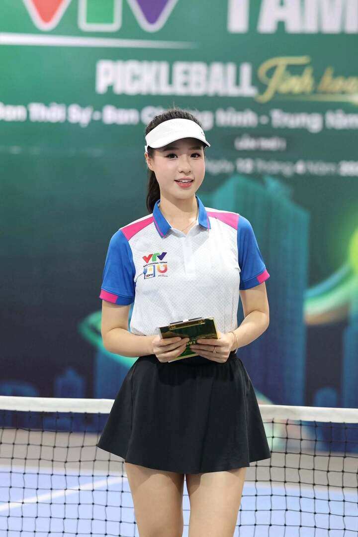 Cô cũng đồng hành cùng nhiều sự kiện lớn như V-League, SEA Games, Giải bóng chuyền nữ quốc tế VTV Cup và nhiều giải đấu trong nước, quốc tế khác.