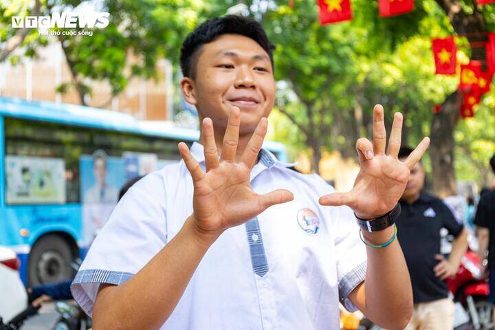 Hà Nội dự kiến công bố điểm thi tuyển sinh lớp 10 và điểm chuẩn vào các trường THPT công lập trong khoảng từ ngày 19 đến 22/6. (Ảnh: Minh Đức)