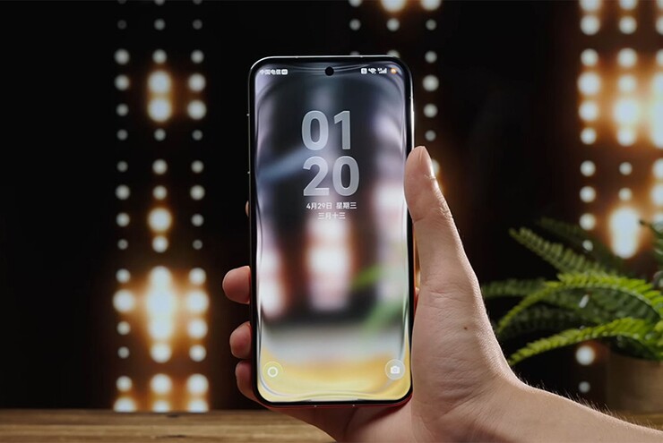 Và tính năng màn hình khóa tương tác độc đáo đang nhận nhiều sự tranh cãi từ người dùng.