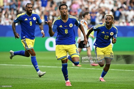 Quốc gia nhỏ nhất lịch sử từng dự World Cup xé lưới Neuer, khiến ĐT Đức sững sờ