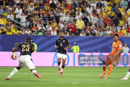 Video bóng đá Bờ Biển Ngà - Ecuador: Sao MU Diallo rực sáng, vỡ òa phút 90 (World Cup)