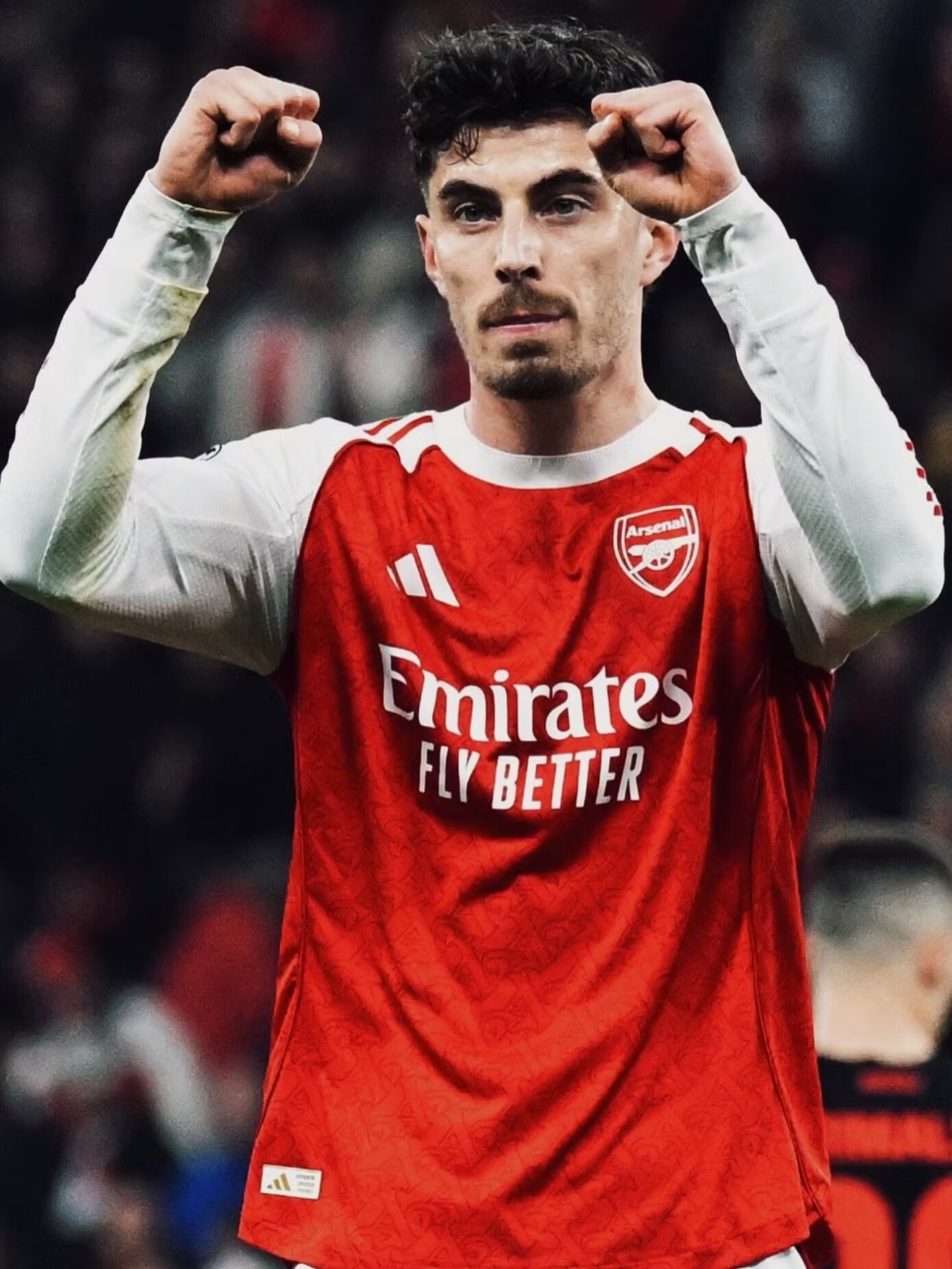 Xếp thứ hai trong danh sách là tiền đạo Kai Havertz của đội tuyển Đức với tỷ lệ đạt 74,10%, chỉ kém người dẫn đầu Rodrigo De Paul đúng 0,08 điểm phần trăm. Với chiều cao nổi bật cùng gương mặt thanh thoát, cân đối, ngôi sao của Arsenal từ lâu được xem là một trong những cầu thủ có ngoại hình thu hút nhất làng bóng đá thế giới. Ngoài dấu ấn chuyên môn trên sân cỏ, tuyển thủ Đức còn được nhiều người hâm mộ ưu ái gọi là "người mẫu sân cỏ" nhờ vẻ ngoài điển trai và phong thái lịch lãm.
