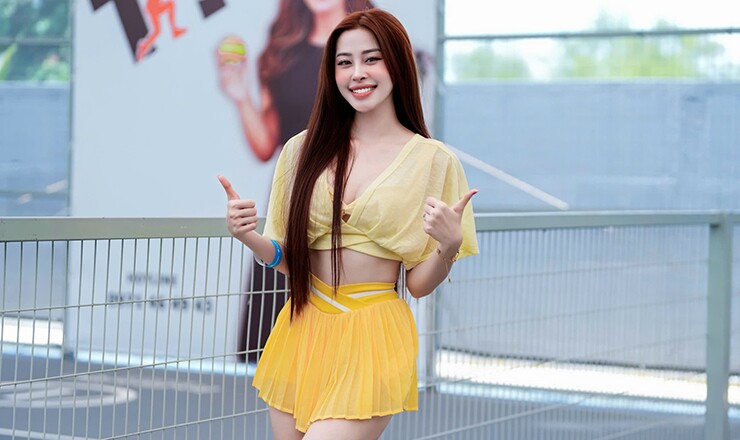 Trong năm nay, Hồng Vy đã 2 lần giành ngôi á quân ở các giải pickleball nhưng chưa thể có chức vô địch. Nàng hậu cho biết bản thân vẫn duy trì tập luyện ít nhất 3 buổi/tuần, mỗi buổi ít nhất 1 tiếng rưỡi để hướng tới mục tiêu có chức vô địch pickleball đầu tiên trong năm.