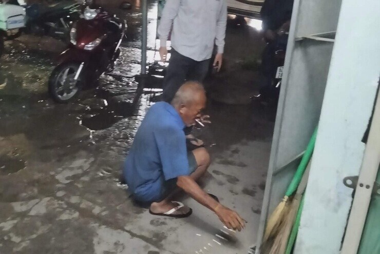 Một đêm hai lần gặp nạn: Ông lão 70 tuổi bán vé số ở Tây Ninh bị nghi oan rồi bị cướp đánh dã man