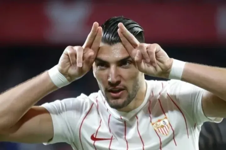 Tiền đạo vô địch Europa League bị kết án tù 8 năm rưỡi tù giam, sớm giã từ sự nghiệp