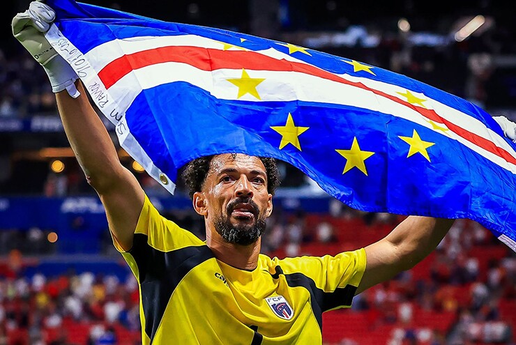 "Người nhện" 40 tuổi gây sốc World Cup lọt tầm ngắm CLB V-League, sẵn sàng sang Mỹ "chốt đơn"