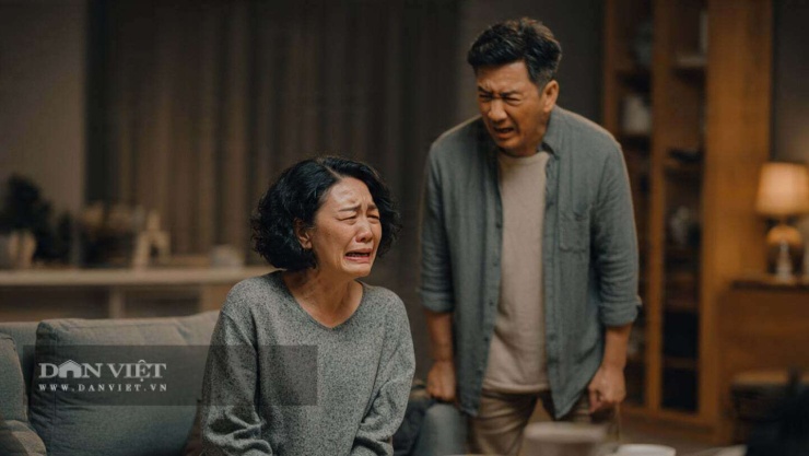 Đêm tân hôn, tôi nghe tiếng quát tháo, vỡ vụn